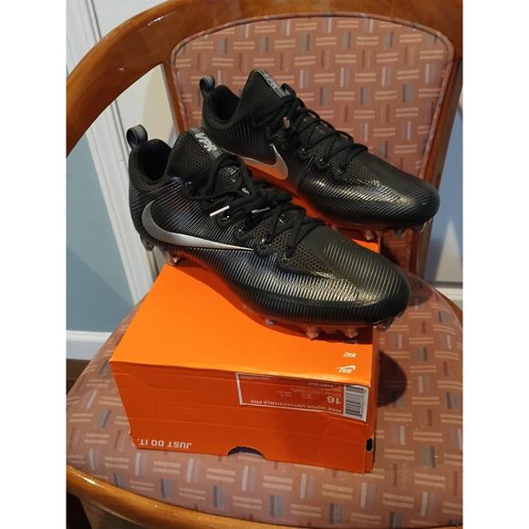 New Men's 16 Nike Vapor Untouchable Pro Black Metallic Gray Color Cleats - Picture 3 of 9